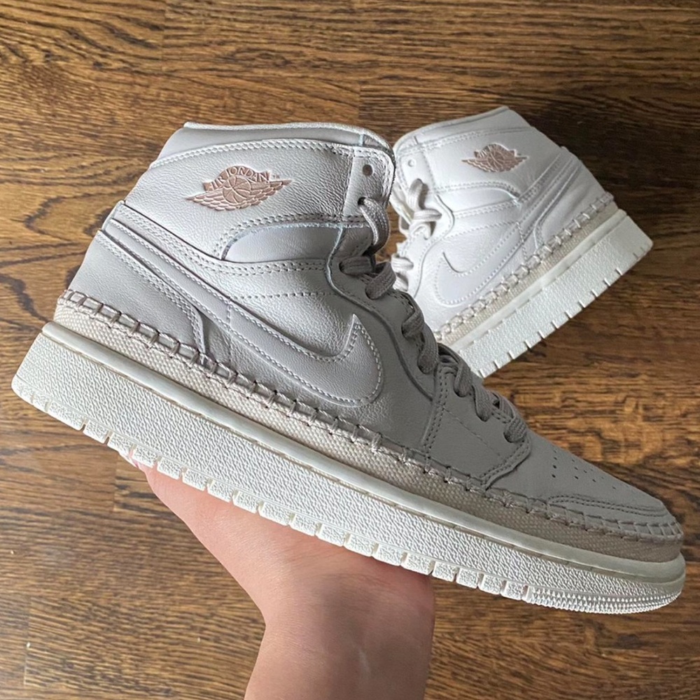 Air Jordan 1 Desert Sand Retro High